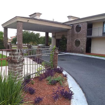 Gateway Inn Savannah Exterior photo